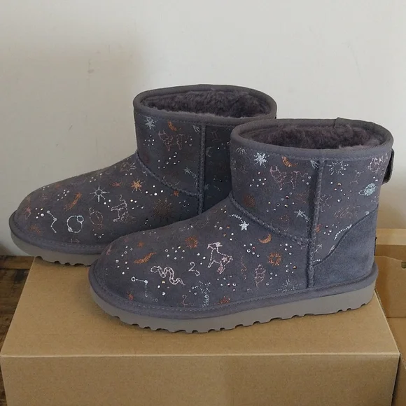 UGG - Picture 2 of 5